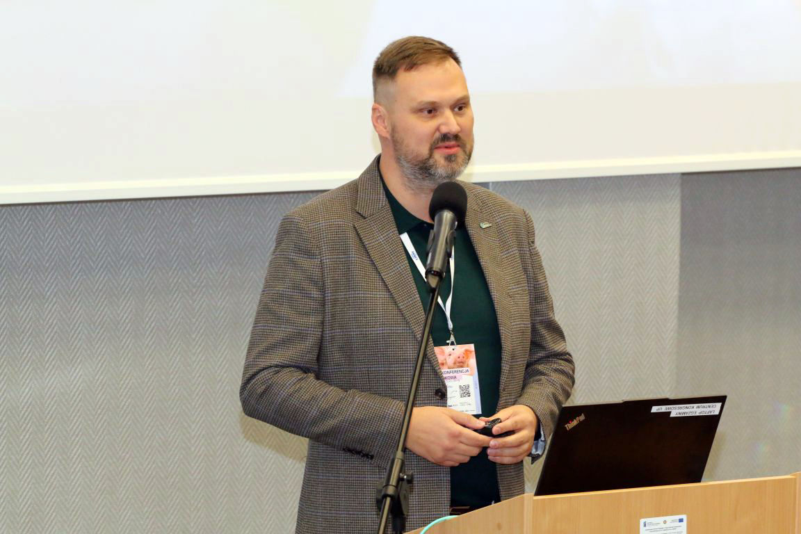 Uniwersytet Agri Plus, Agri Plus, prosięta, lochy, antybiotyki, agresja świń, kanibalizm, szczepienia, Animex Foods