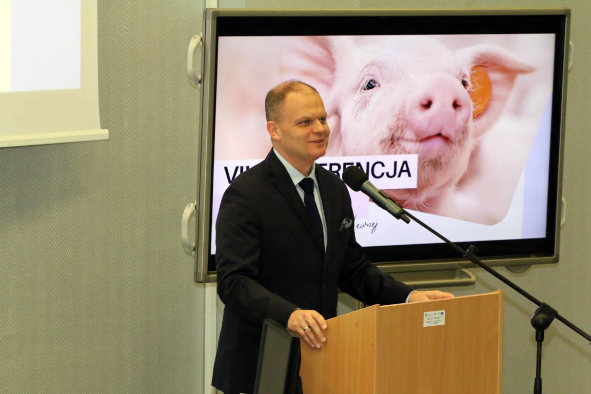 Uniwersytet Agri Plus, Agri Plus, prosięta, lochy, antybiotyki, agresja świń, kanibalizm, szczepienia, Animex Foods