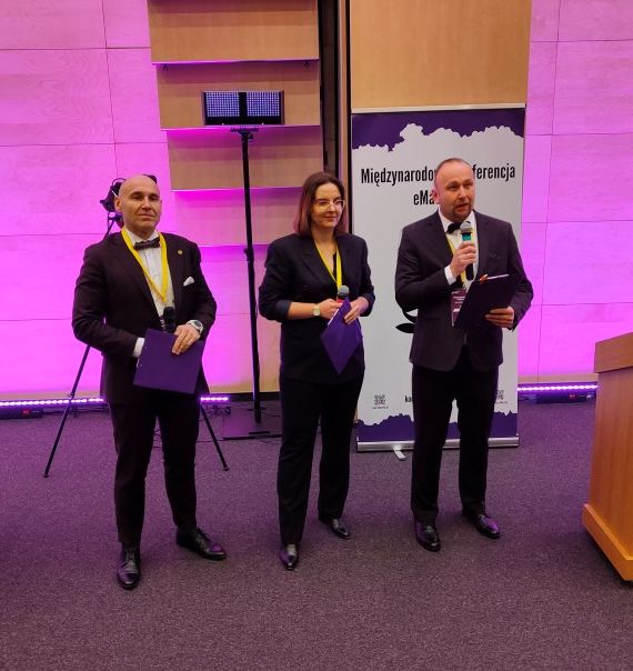 EMastitis 2026, robot udojowy, mastitis, zdrowie wymion, dój automatyczny, hala udojowa