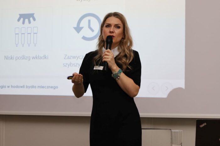 Nowoczesna hodowla bydła mlecznego. Podczas konferencji rozmawiano o technologii, genetyce i zdrowiu stada.