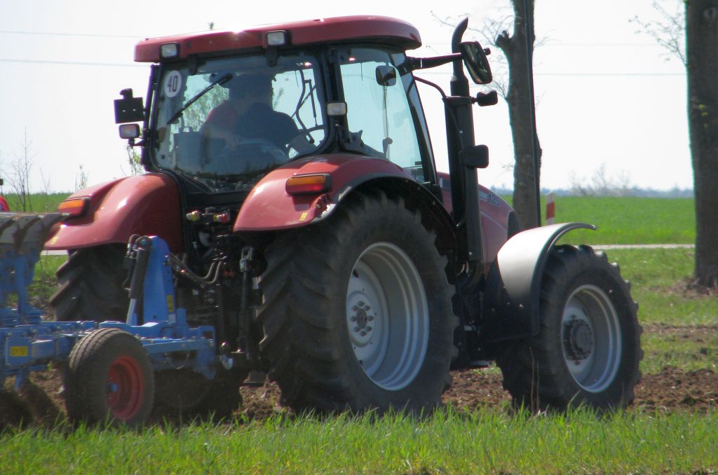 rozwój gospodarstw rolnych, ciągnik rolniczy